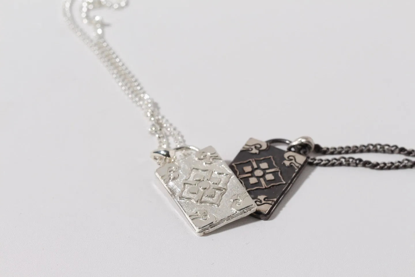 사각 단청 목걸이(Square Dancheong Pendant) nawoljewelry