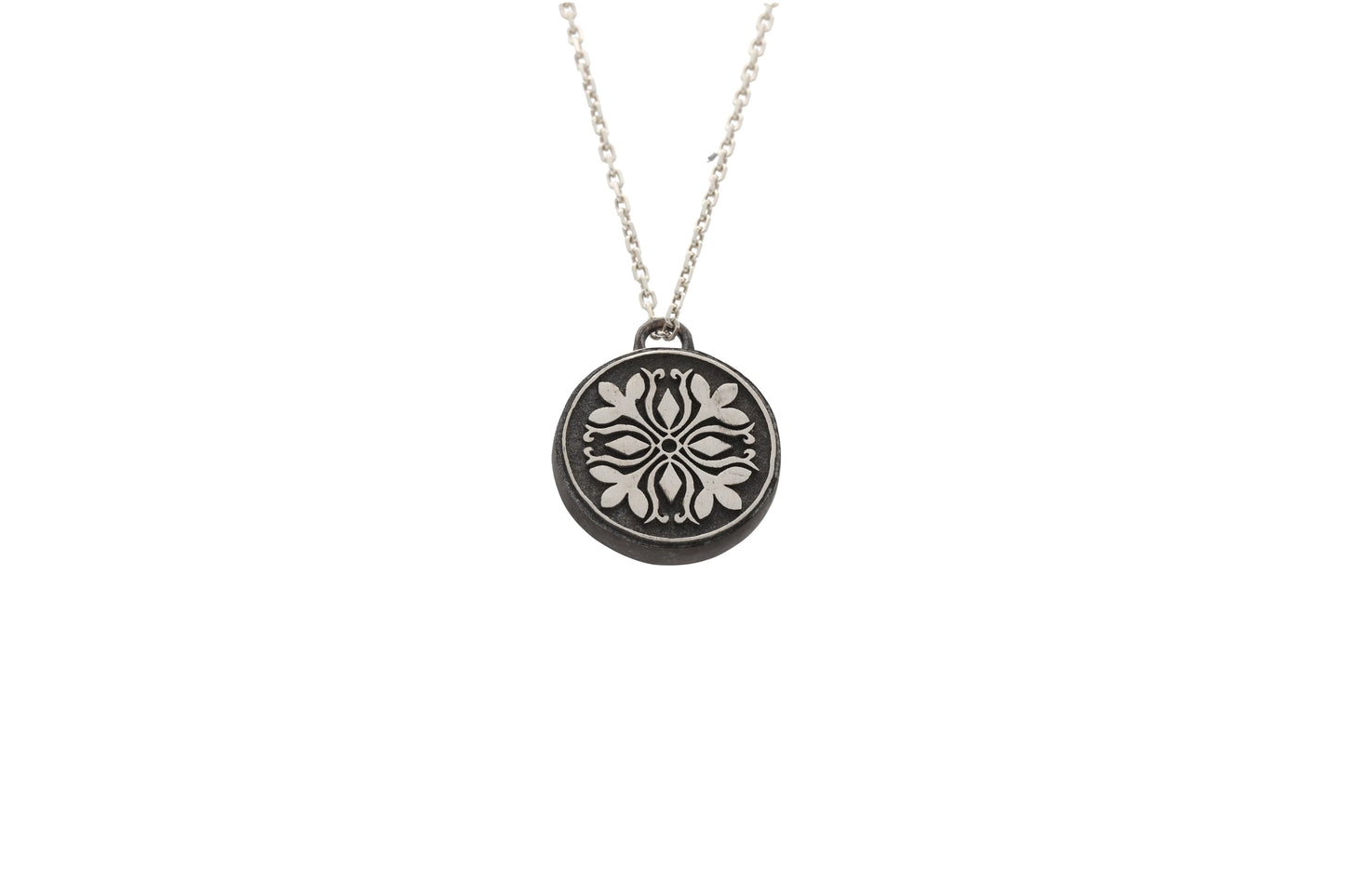 원형 단청 목걸이 Harmony (Harmony Dancheong Pendant) nawoljewelry