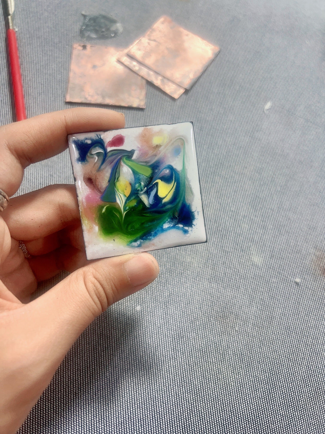 칠보 공예를 배우며 – 유약이 만들어내는 색의 조화