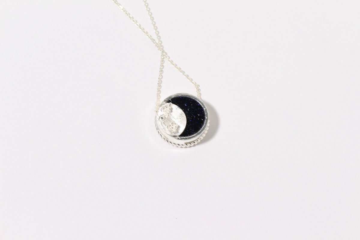 낮밤 목걸이 (Day & Night Pendant)