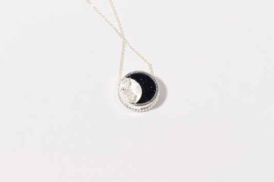 낮밤 목걸이 (Day & Night Pendant)