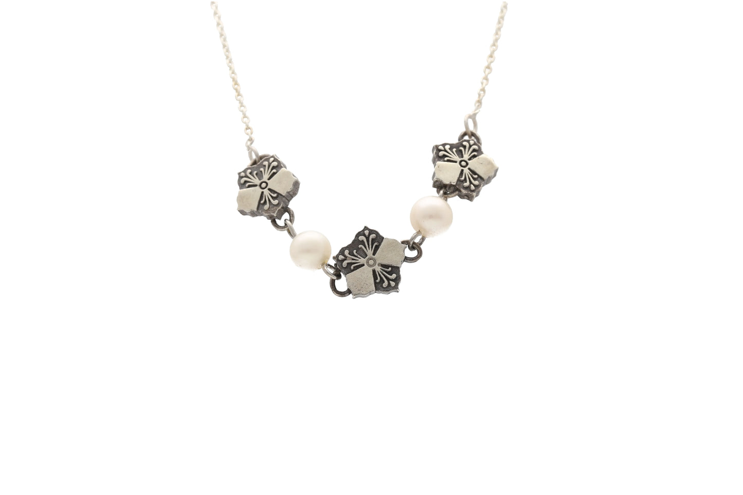 오얏꽃 진주 목걸이(Plum Blossom Pearl Necklace) nawoljewelry
