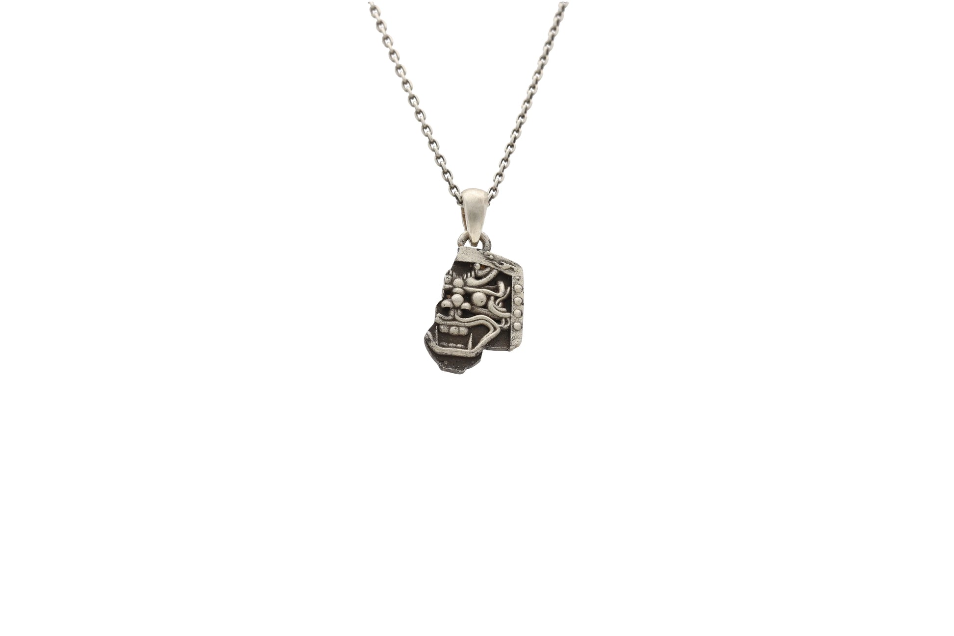 깨진 귀면와 펜던트(Broken Gwimyeonwa Pendant) nawoljewelry